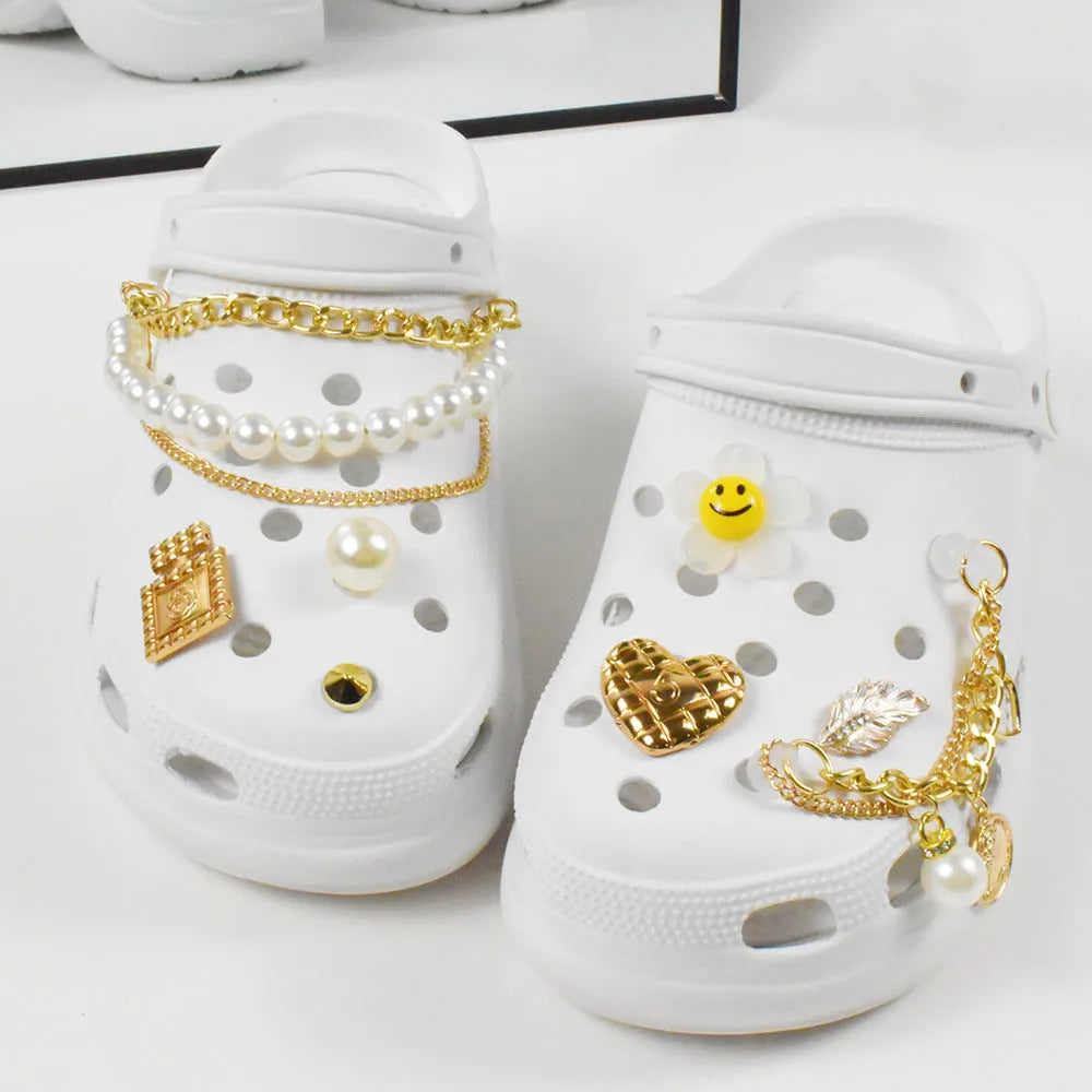 Creative Pearl Chain Hole Shoes Shoe Charms Decoration Shoe Buckle Lovely Perfume Sunflower 3D Croc Shoes Flower Accessories